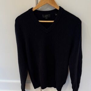 Vince Men's Classic cashmere Navy V-Neck Sweater